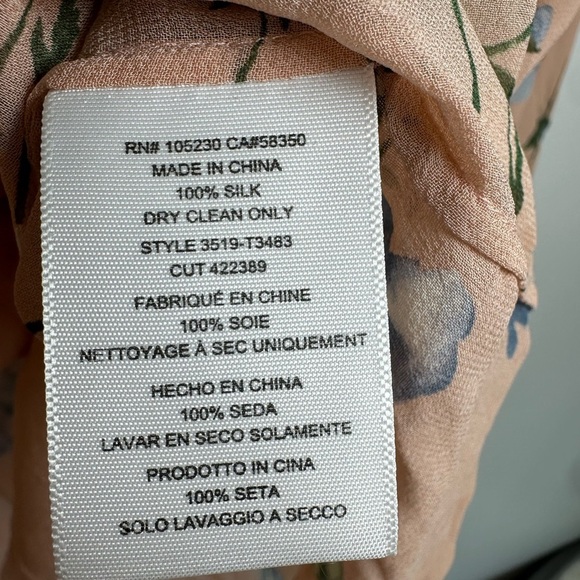 Joie Peach Floral Smocked Cottagecore Blouse size small v-neck 100% Silk Boho - Picture 2 of 6